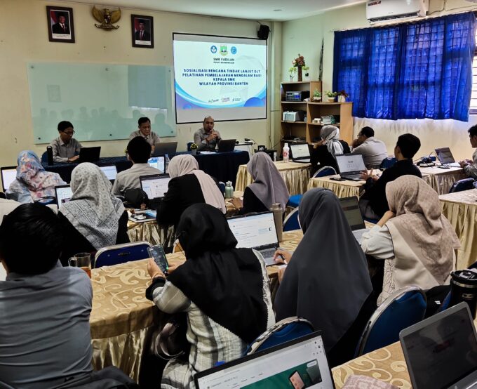 SMK Fadilah Selenggarakan In House Training “Pelatihan Pembelajaran Mendalam”