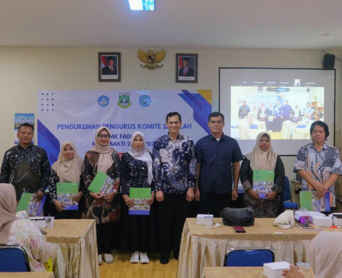 SMK Fadilah Kukuhkan Komite Sekolah Masa Bakti 2025-2028: Sinergi untuk Mutu Pendidikan SMK Fadilah Kukuhkan Komite Sekolah Masa Bakti 2025-2028: Sinergi untuk Mutu Pendidikan