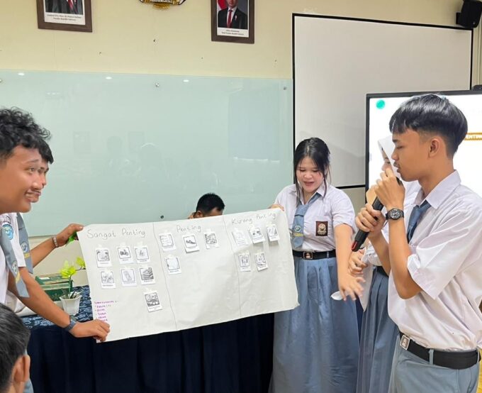 Bangun Generasi Cerdas Finansial, SMK Fadilah Gelar Pelatihan Interaktif Bersama Program Aflatoun